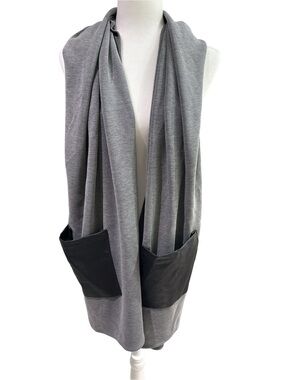 🧣 Anna & Ava Gray scarf